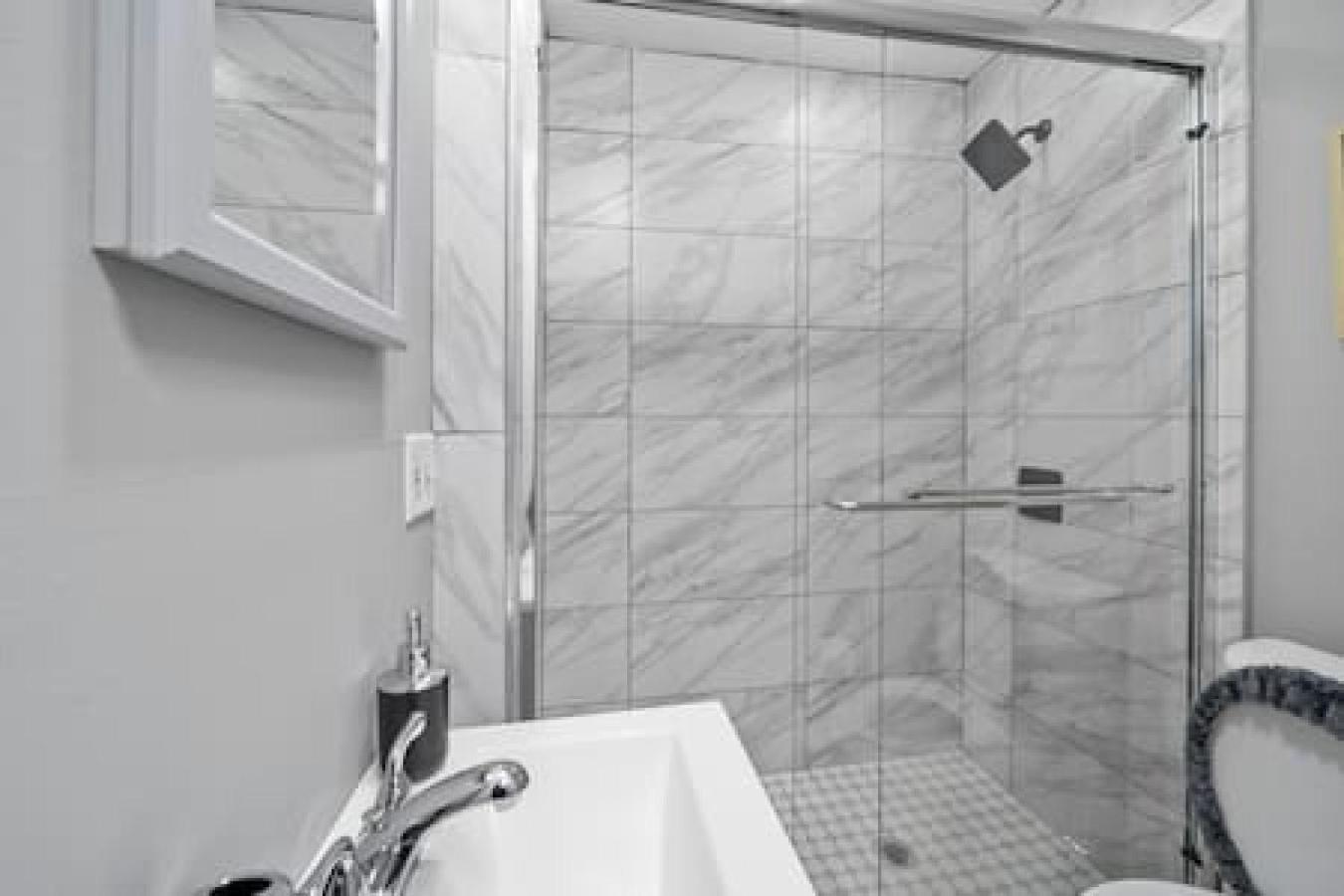 Urban Elegance Retreat In Downtown ロチェスター エクステリア 写真